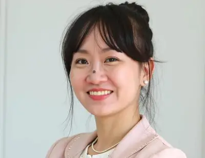 Junjing Yin