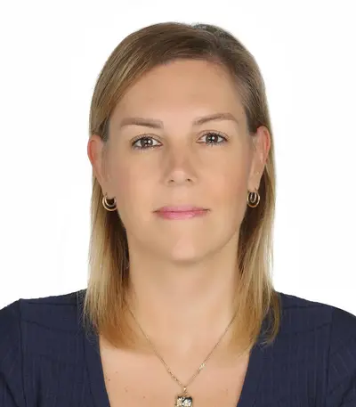 Lenka Knaperekova