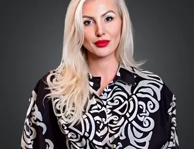 Anna Tonova