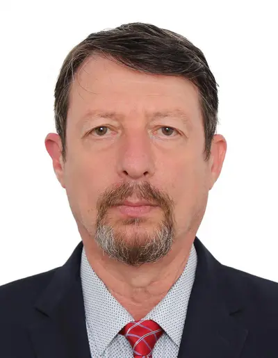 Cemal Kamil Efes