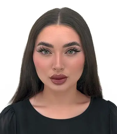 Laura Jeanne Chloe Aka
