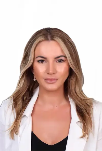 Esra Bolukbasi