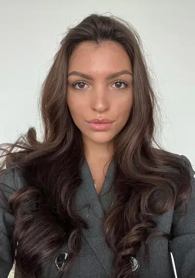 Dana Konbos