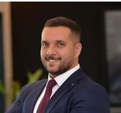 Nader Maher Shehadeh Hussein
