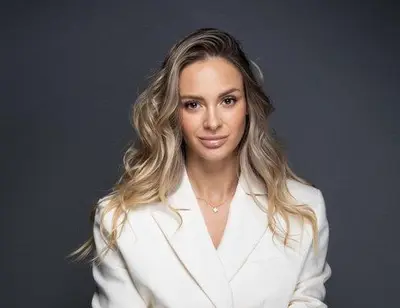 Daria Berestovitckaia - Mirza