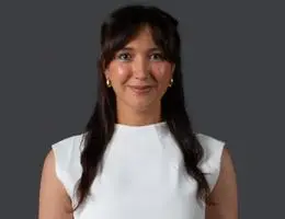 Nicole Offer