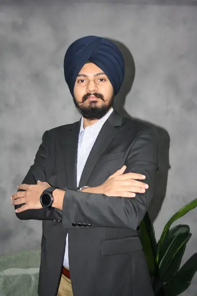 Gagandeep Padam Gurdev Singh Swaran